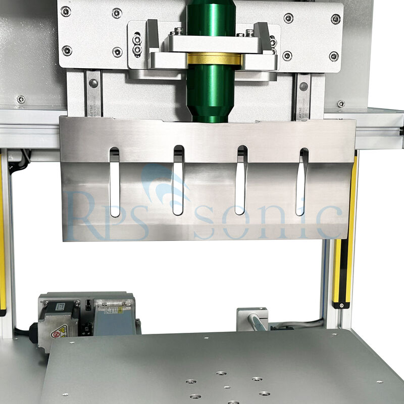Sistema de corte de pasteles de ultrasonido semiautomático de alta eficiencia cuchillo ultrasónico para máquina de panadería